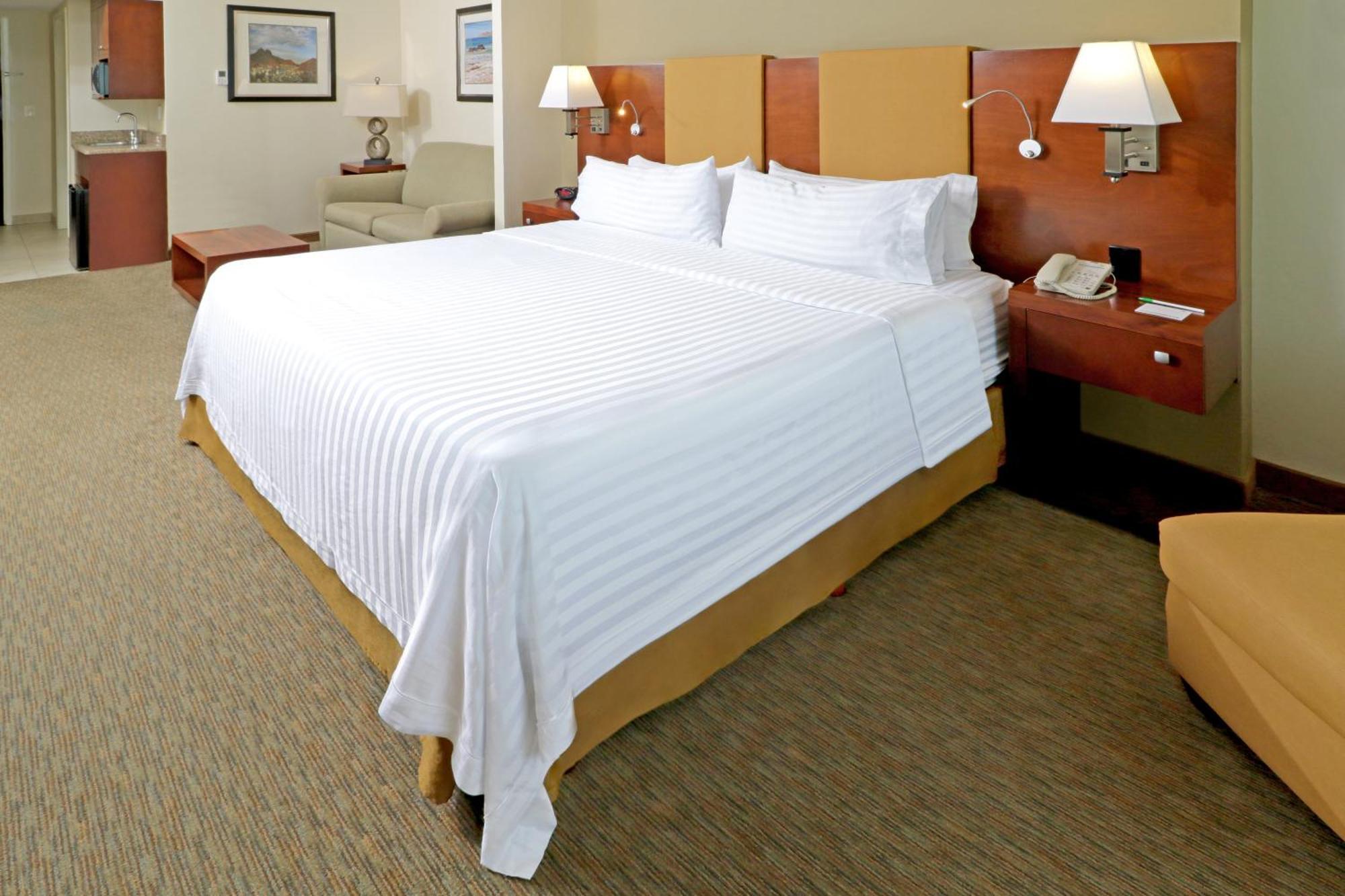 Holiday Inn Hotel & Suites Hermosillo Aeropuerto By Ihg Εξωτερικό φωτογραφία